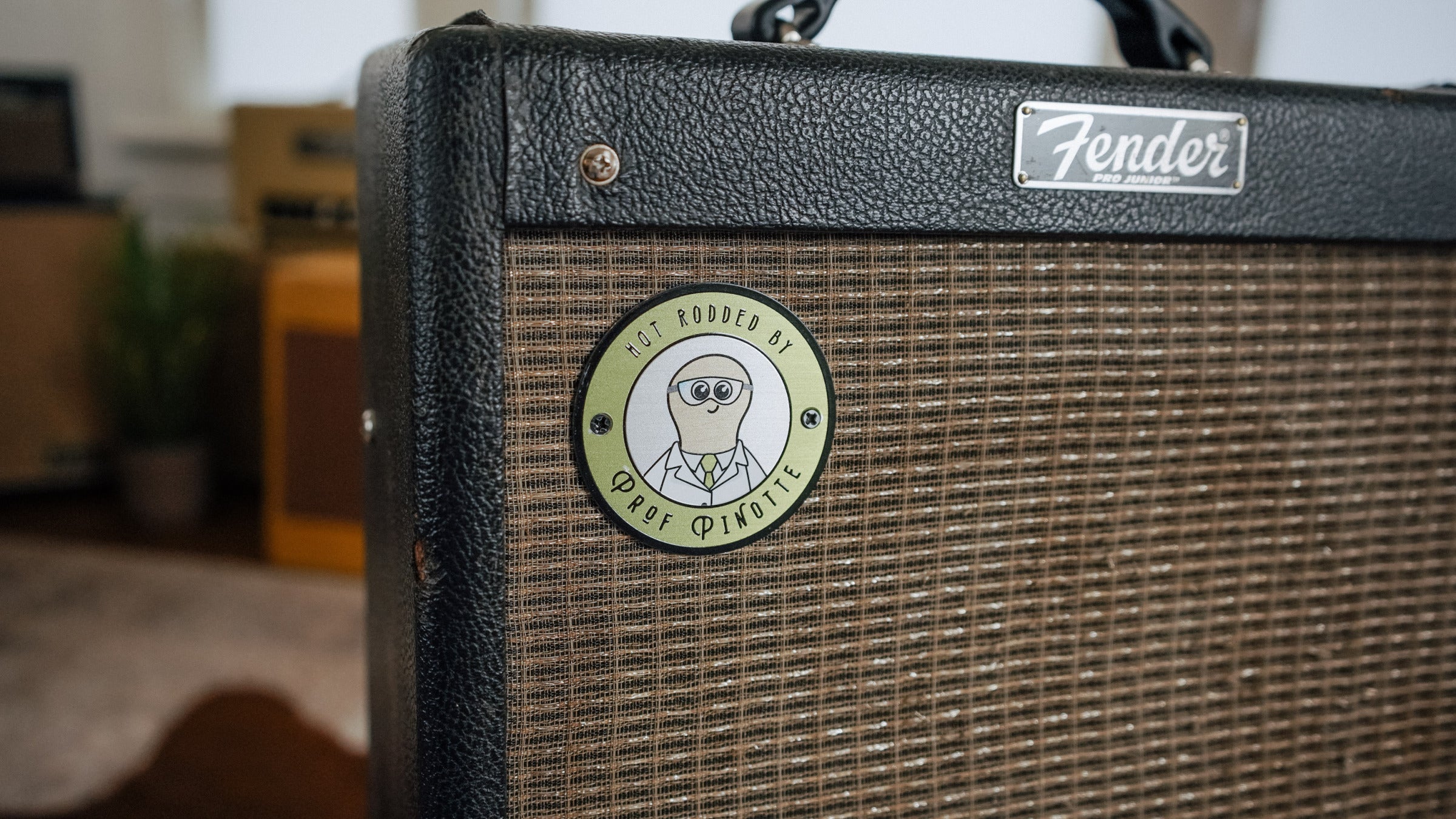 #016 Prof Pinotte Hot Rodded Fender Pro Jr with external Fender Cabinet