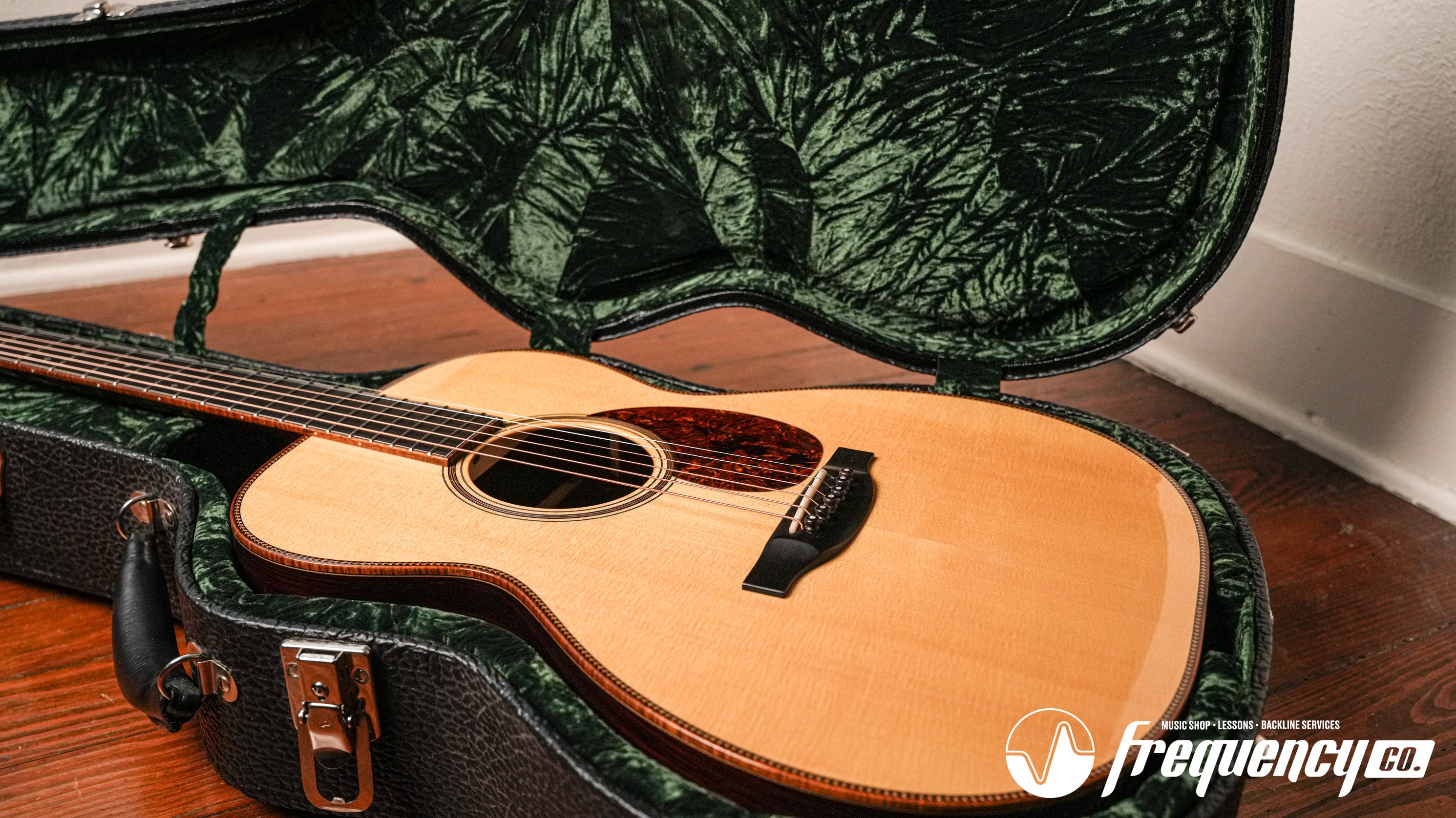 Bourgeois OM-DB Signature Italian Cocobolo Acoustic Guitar - 2018