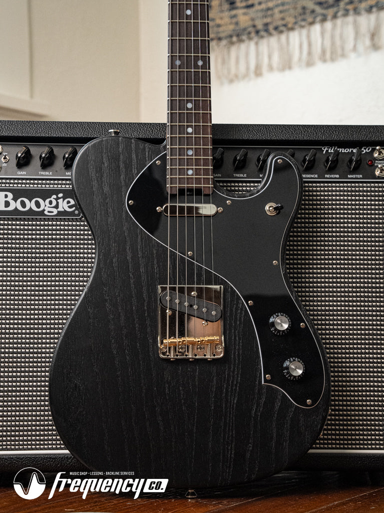 Veritas Custom Guitars Texas Miracle Custom in Open Grain Satin Black