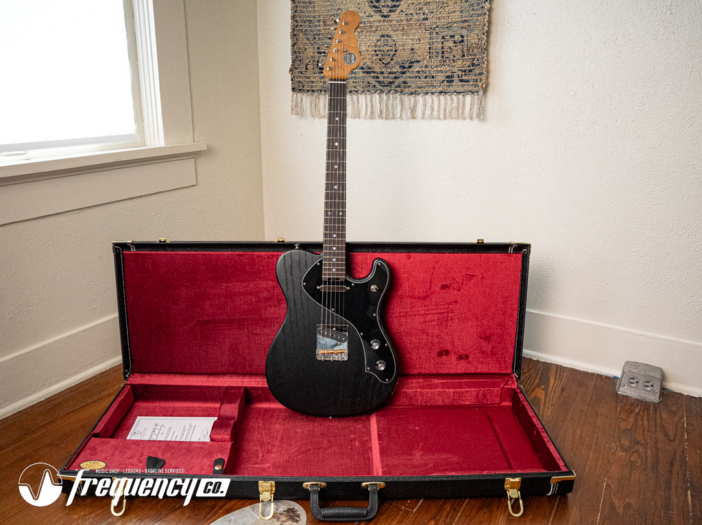 Veritas Custom Guitars Texas Miracle Custom in Open Grain Satin Black