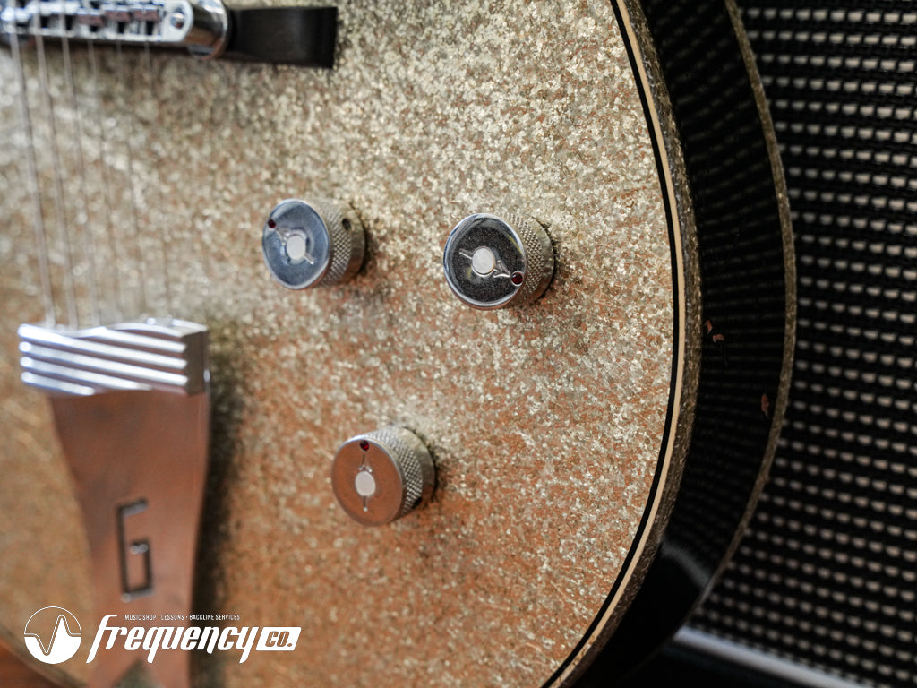 Gretsch USA Custom Shop G6134CS Penguin Relic Masterbuilt by Chad Henrichsen - Silver Sparkle (738)