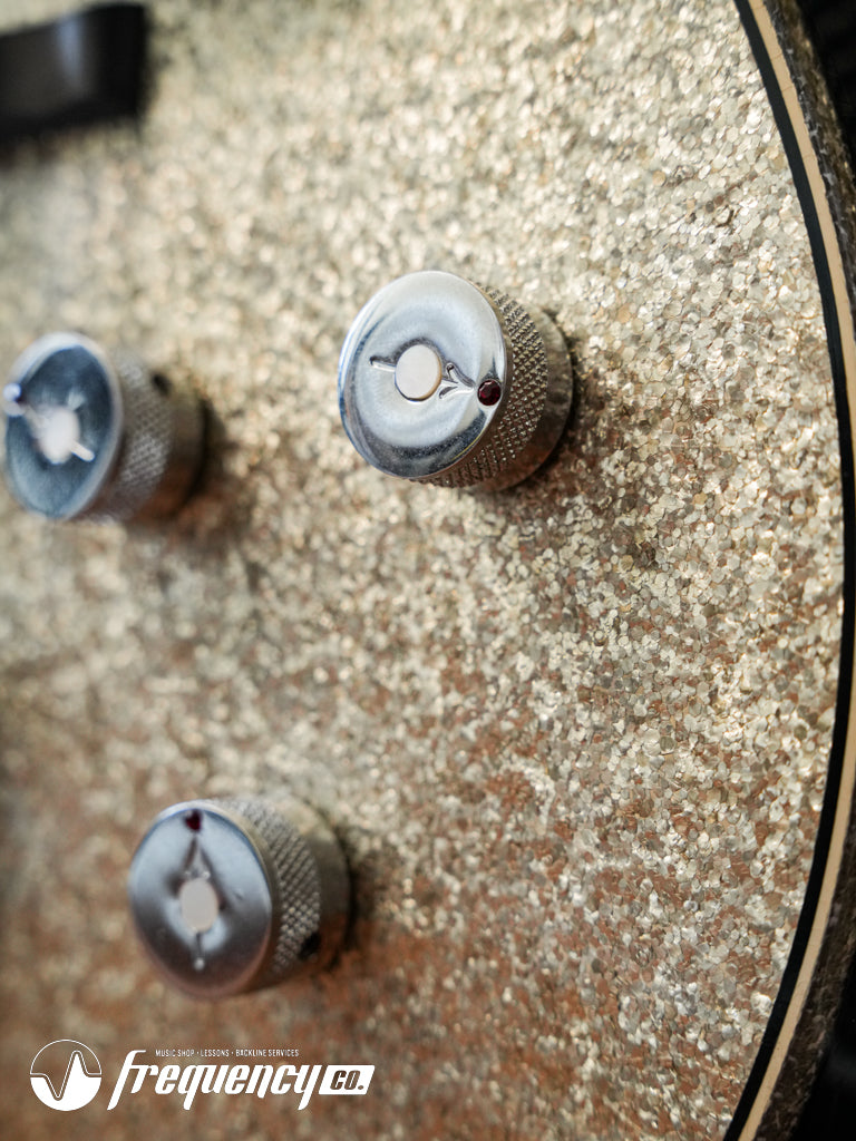 Gretsch USA Custom Shop G6134CS Penguin Relic Masterbuilt by Chad Henrichsen - Silver Sparkle (738)