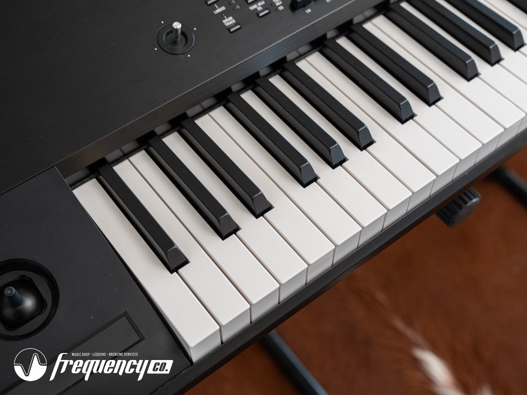 Korg Kronos 2 88-Key Digital Synthesizer Workstation