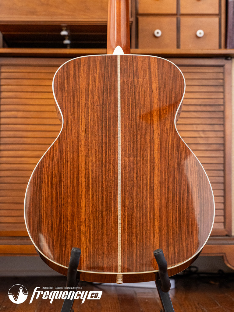Martin OM28V with a Sitka Spruce Top and Indian Rosewood Back and Sides - 2012