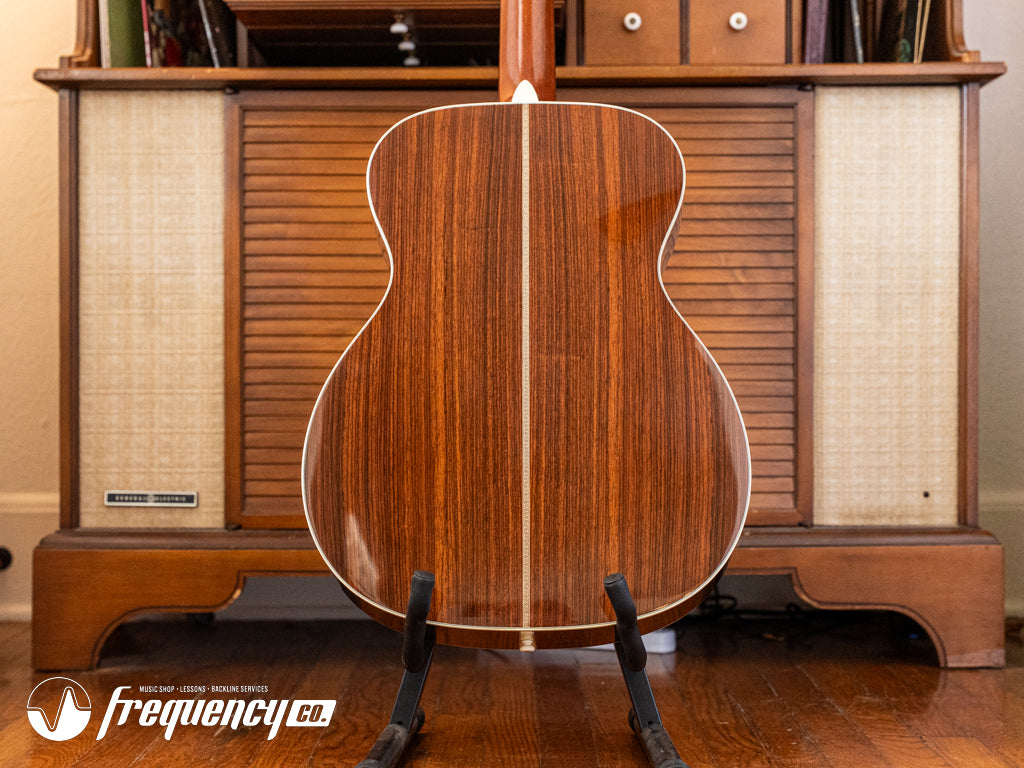 Martin OM28V with a Sitka Spruce Top and Indian Rosewood Back and Sides - 2012