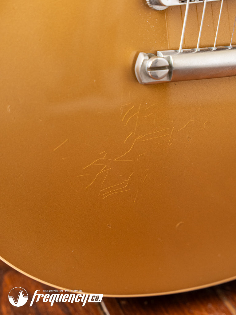 Gibson Les Paul Custom Shop R7 Gold Top Custom Order with a Red Back - 2011