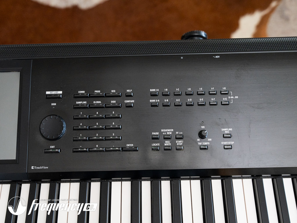 Korg Kronos 2 88-Key Digital Synthesizer Workstation