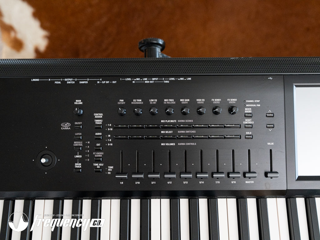 Korg Kronos 2 88-Key Digital Synthesizer Workstation