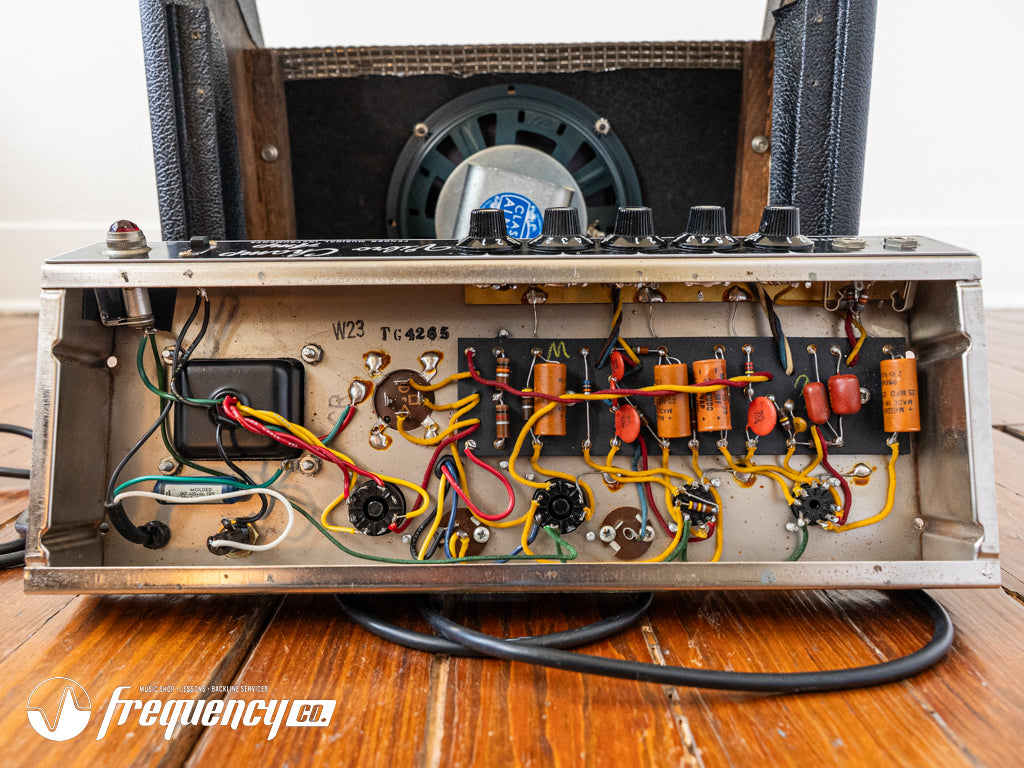 Fender Blackface Vibro Champ Amp AA764 - 1965