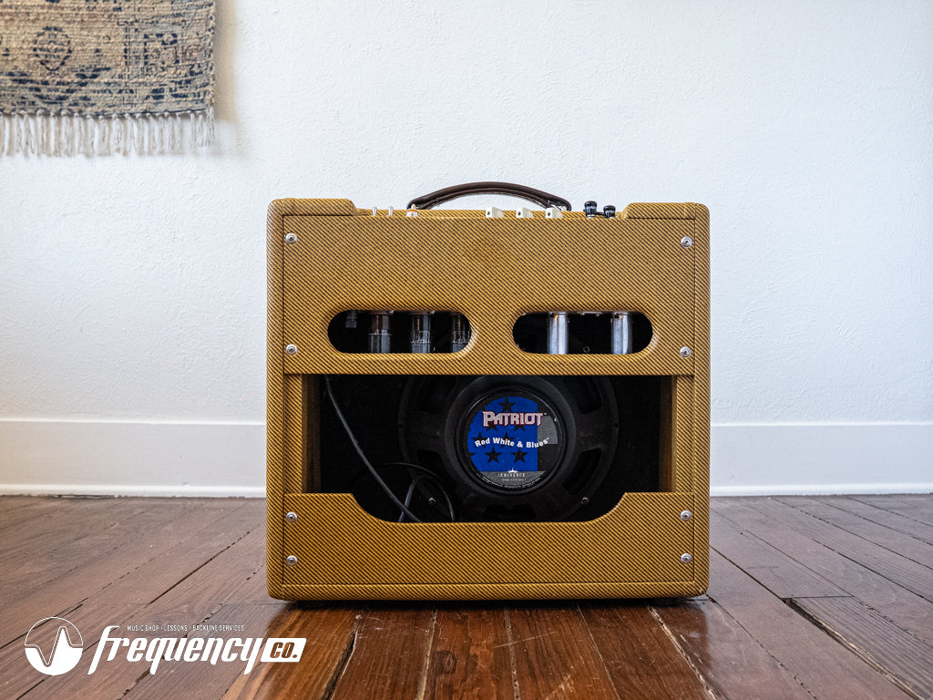 Valve Train Amplification 315 in a Pine Cab with a Tweed Covering