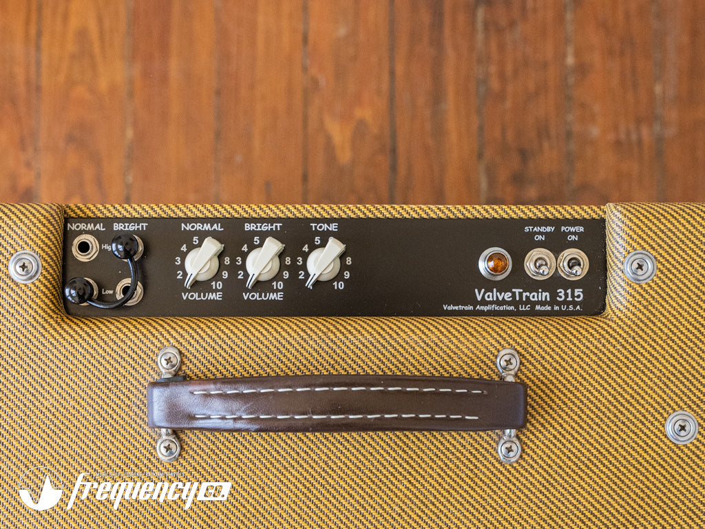 Valve Train Amplification 315 in a Pine Cab with a Tweed Covering