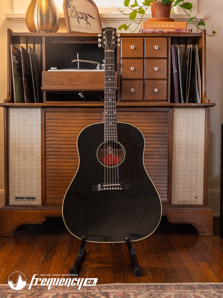 Gibson J-45 50's Original in Ebony with an LR Baggs Anthem VTC - 2024
