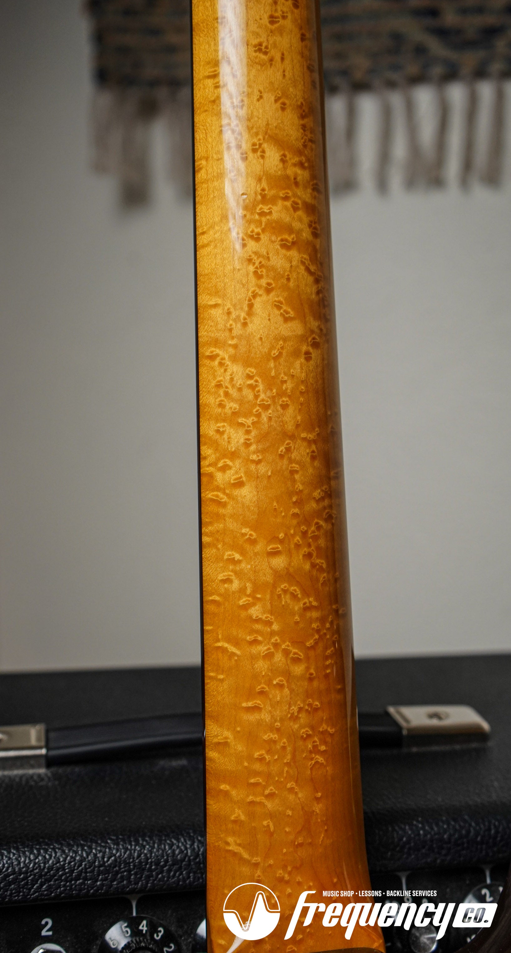 Ernie Ball Music Man Stingray Classic 2-EQ in Sunburst - 2011