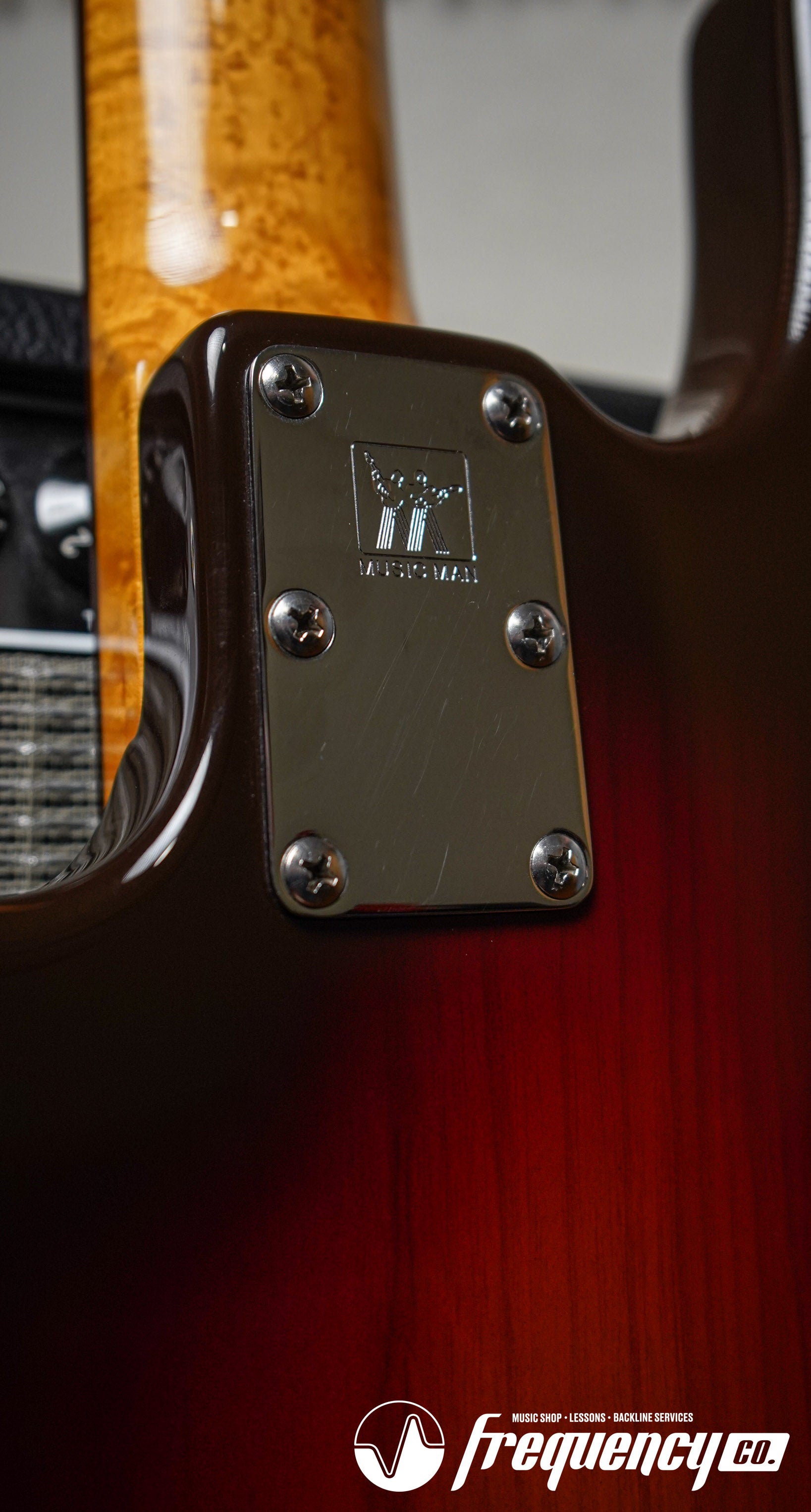 Ernie Ball Music Man Stingray Classic 2-EQ in Sunburst - 2011