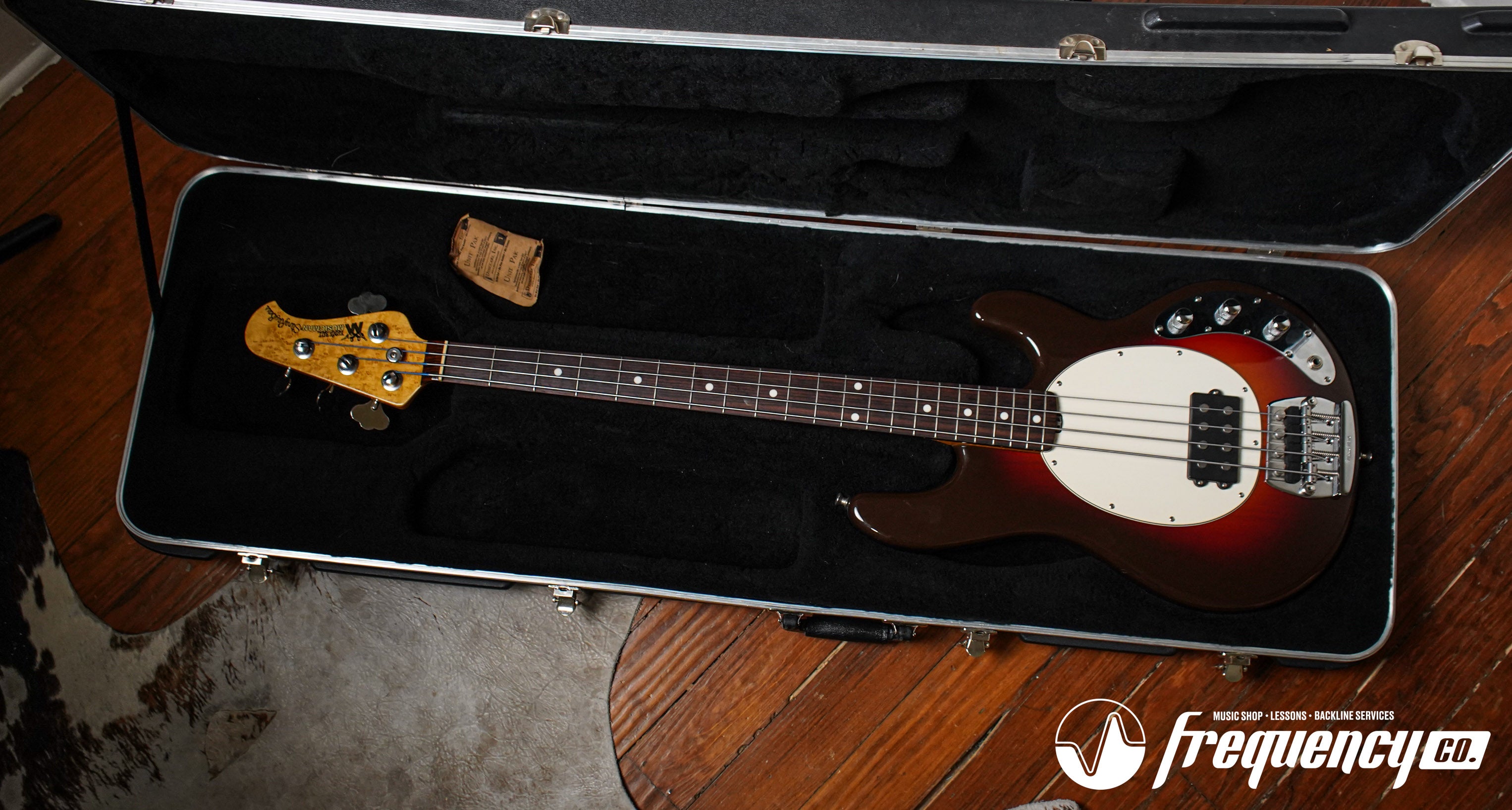 Ernie Ball Music Man Stingray Classic 2-EQ in Sunburst - 2011