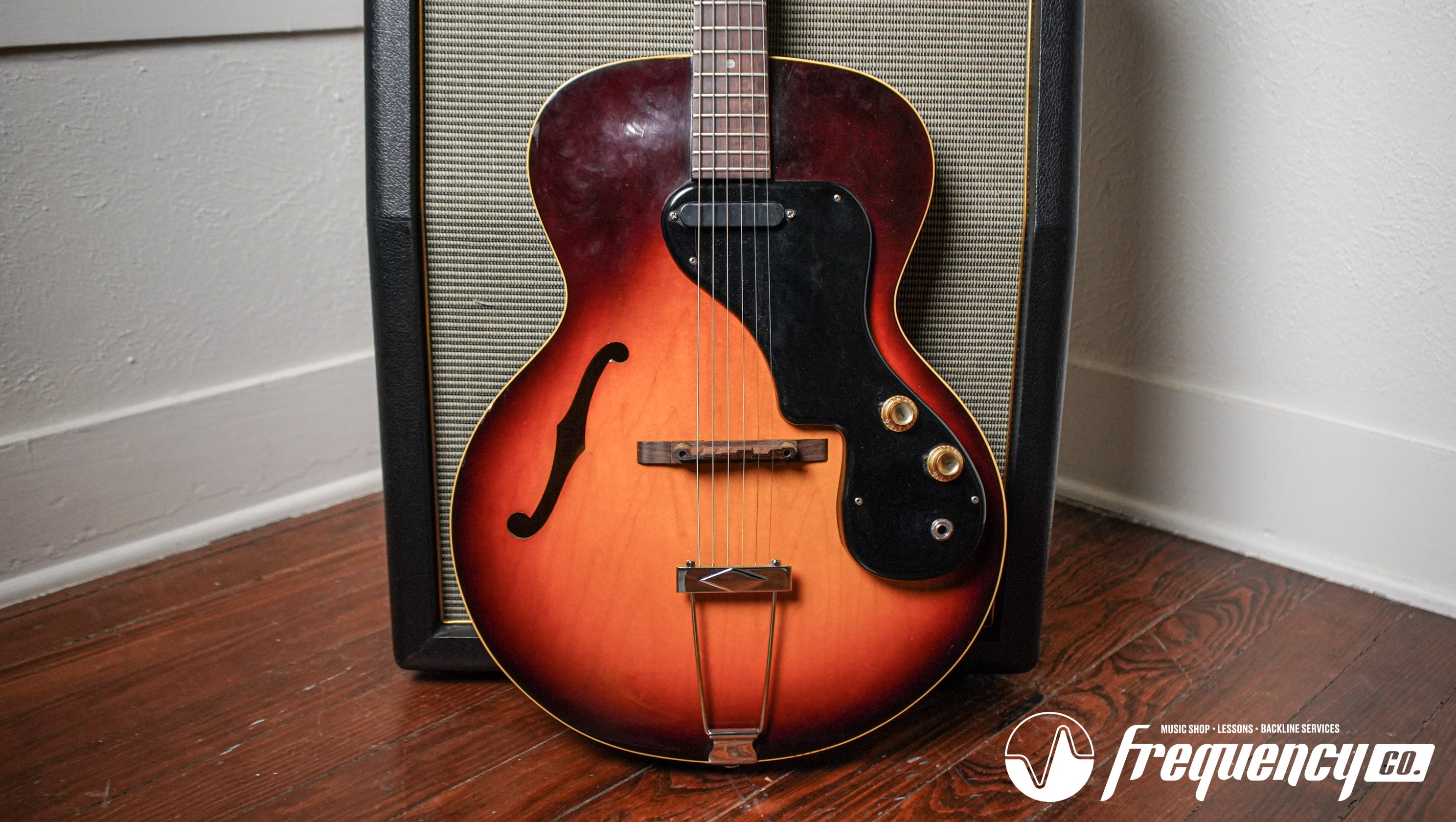 Gibson ES-120T in Sunburst - 1967