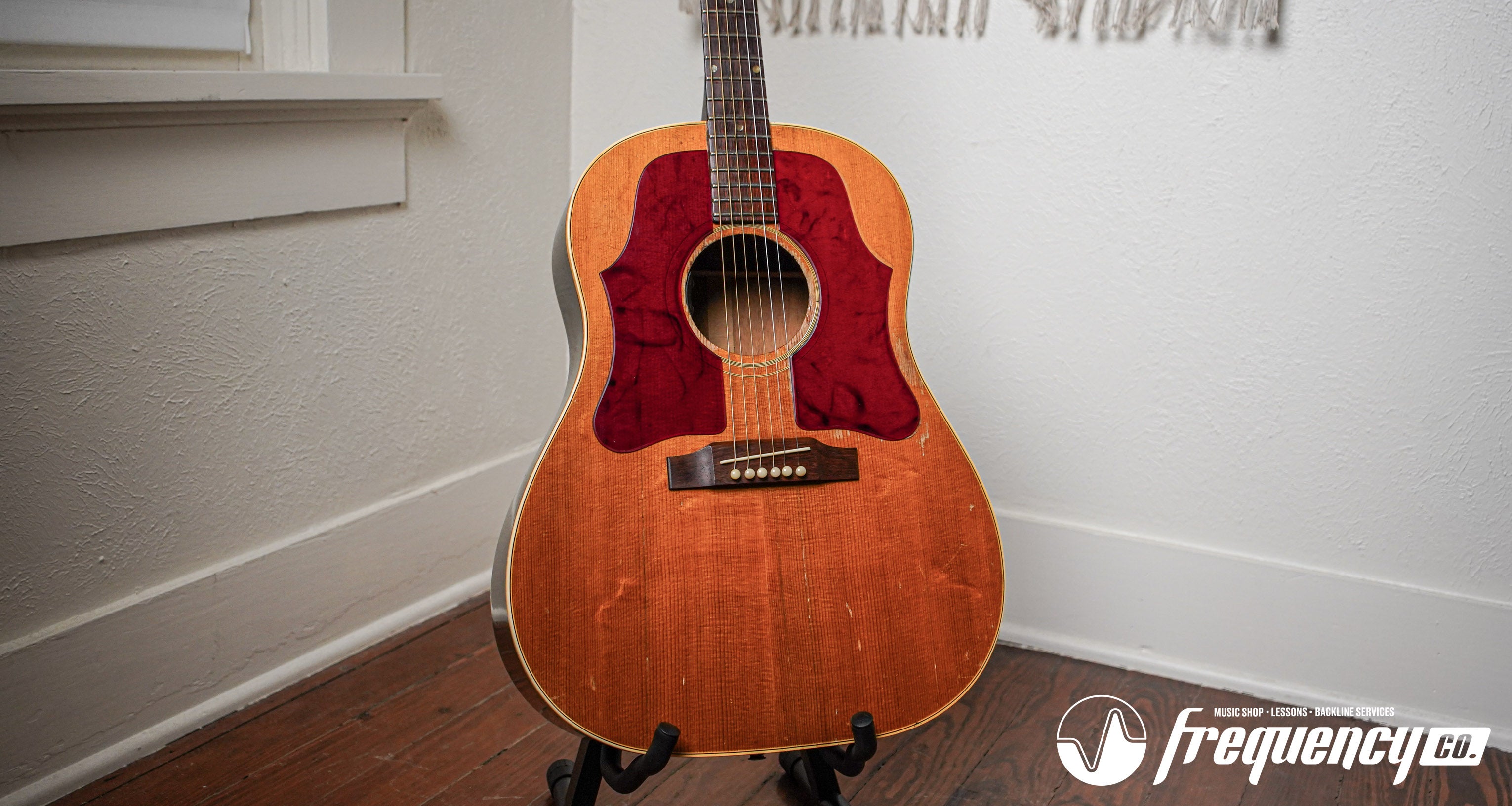 Gibson J-50 Acoustic Guitar with L.R. Baggs HiFi Duet Pickup - 1965