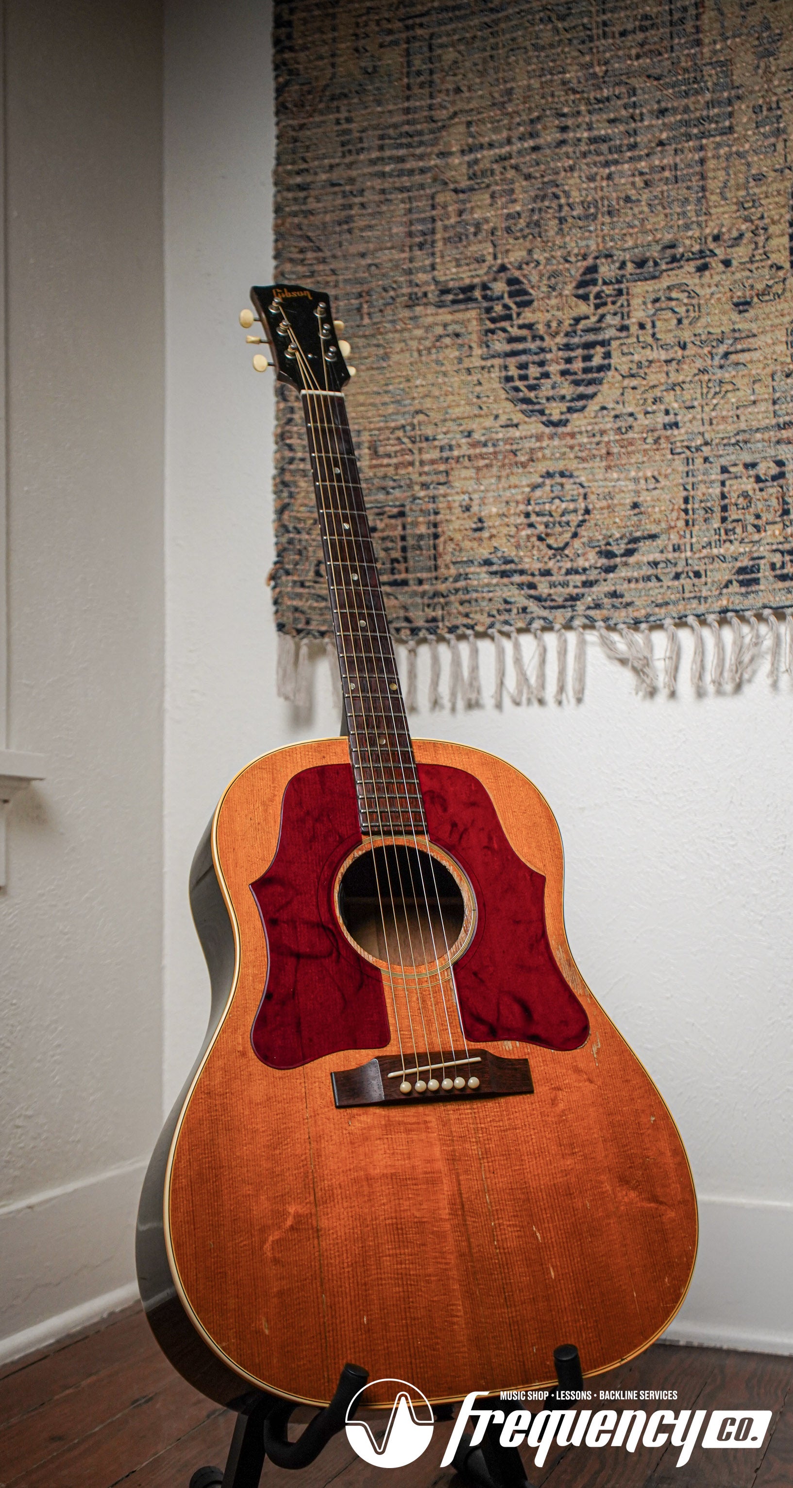 Gibson J-50 Acoustic Guitar with L.R. Baggs HiFi Duet Pickup - 1965