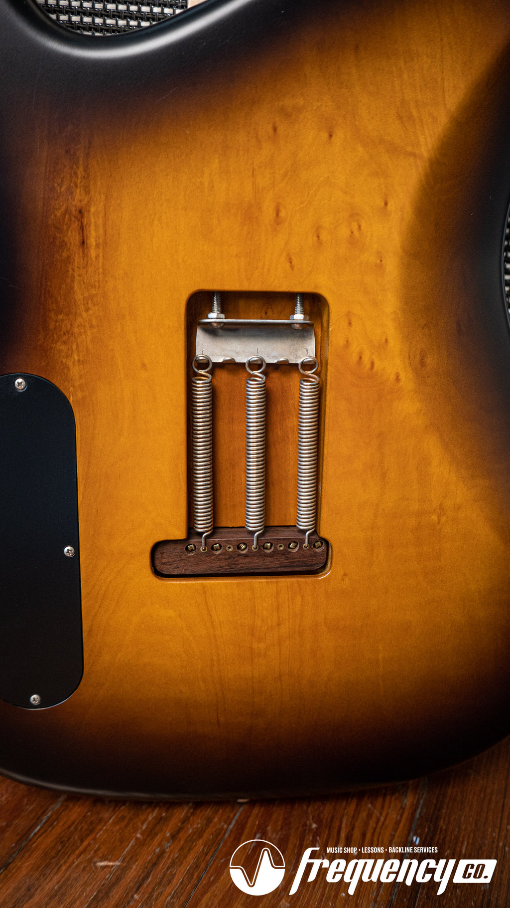 Tausch 665 Raw Deluxe NAMM Sample in 2 Tone Lemon Dark Brown Burst- 2017