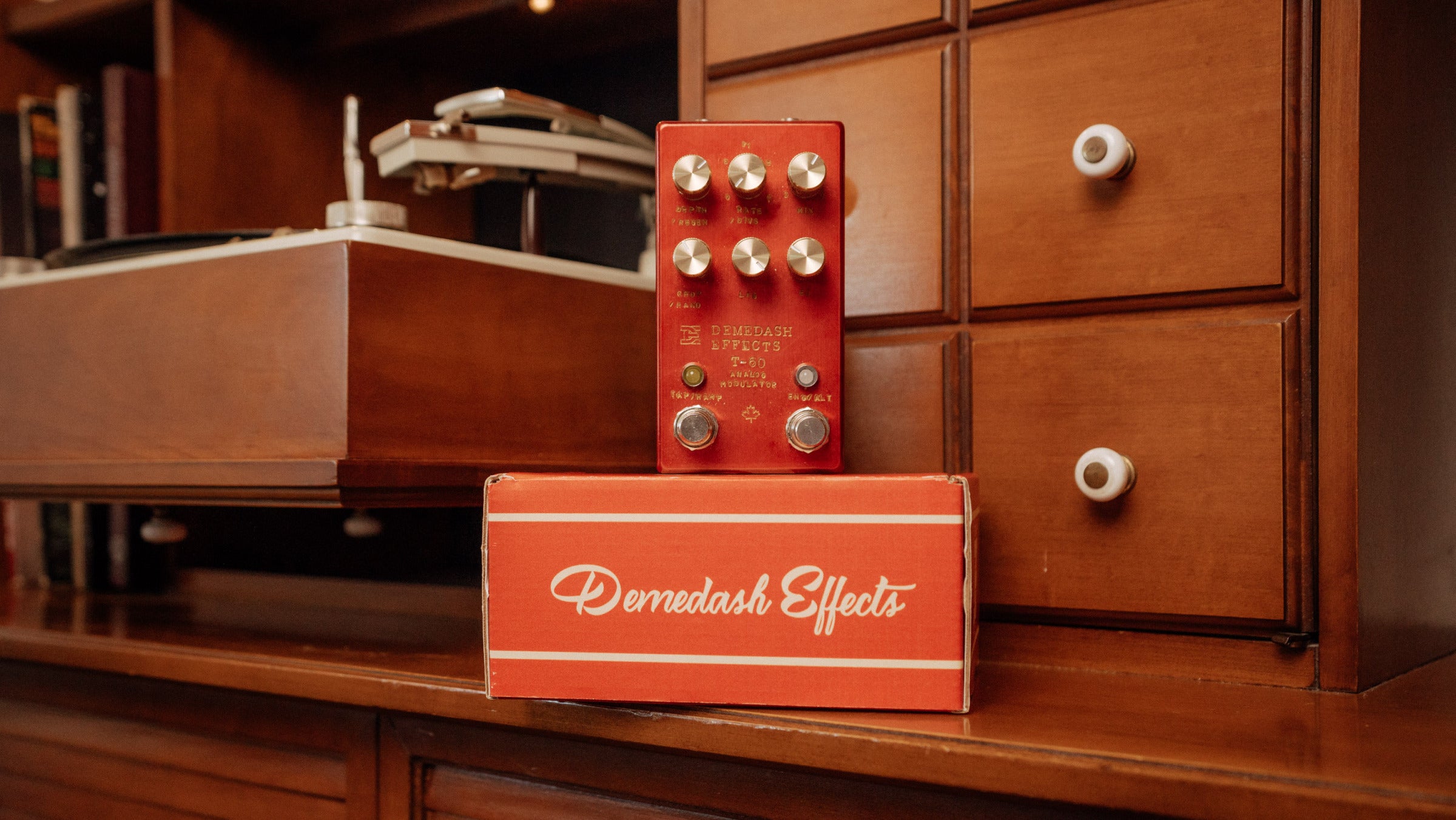 Demedash Effects T-60 Analog Modulator Limited Edition