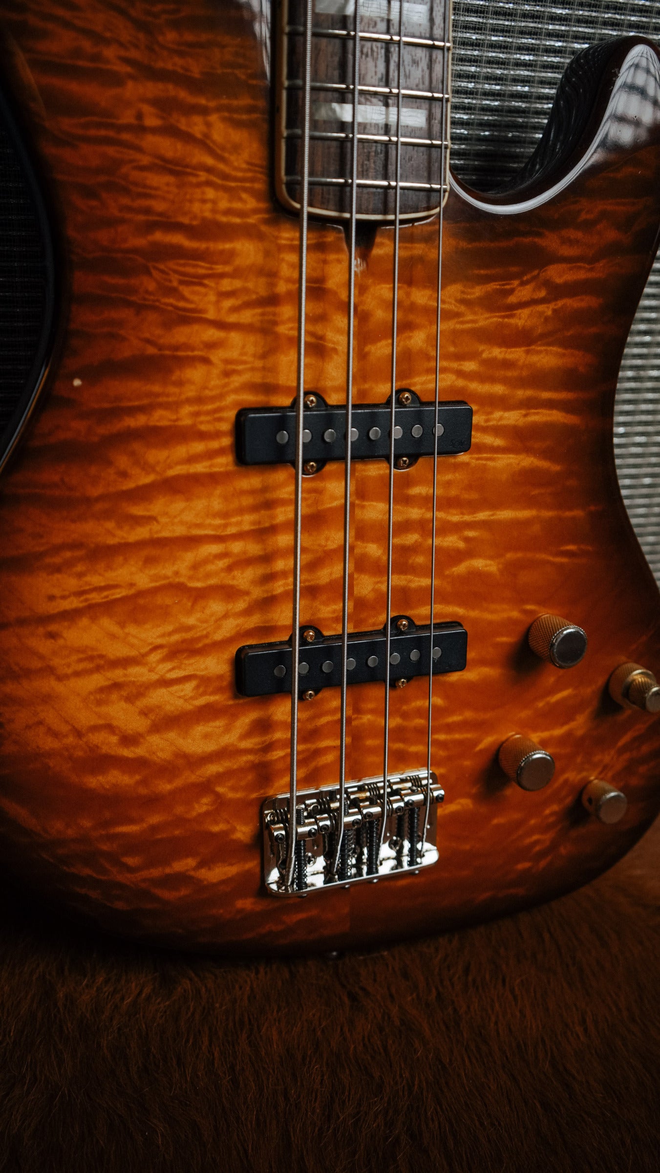 Fender American Deluxe Jazz Bass Quilted Maple Top - 2004