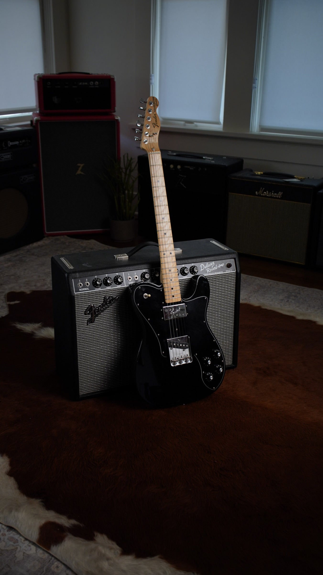 Fender Classic Series '72 Telecaster Custom in Black - 2017