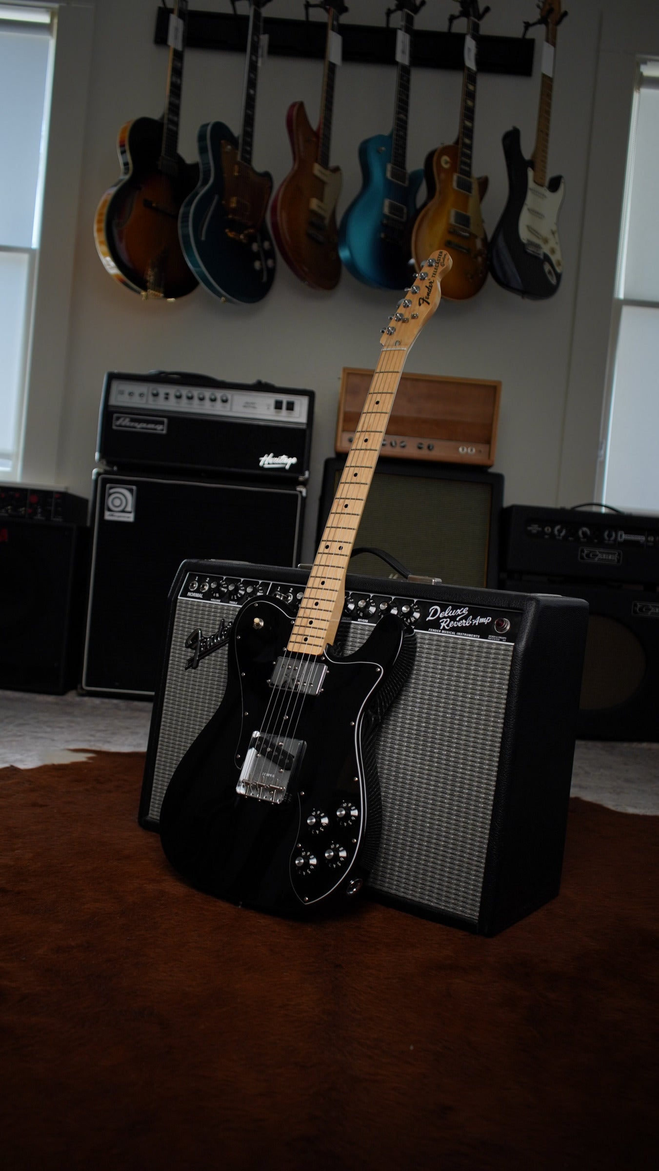 Fender Classic Series '72 Telecaster Custom in Black - 2017