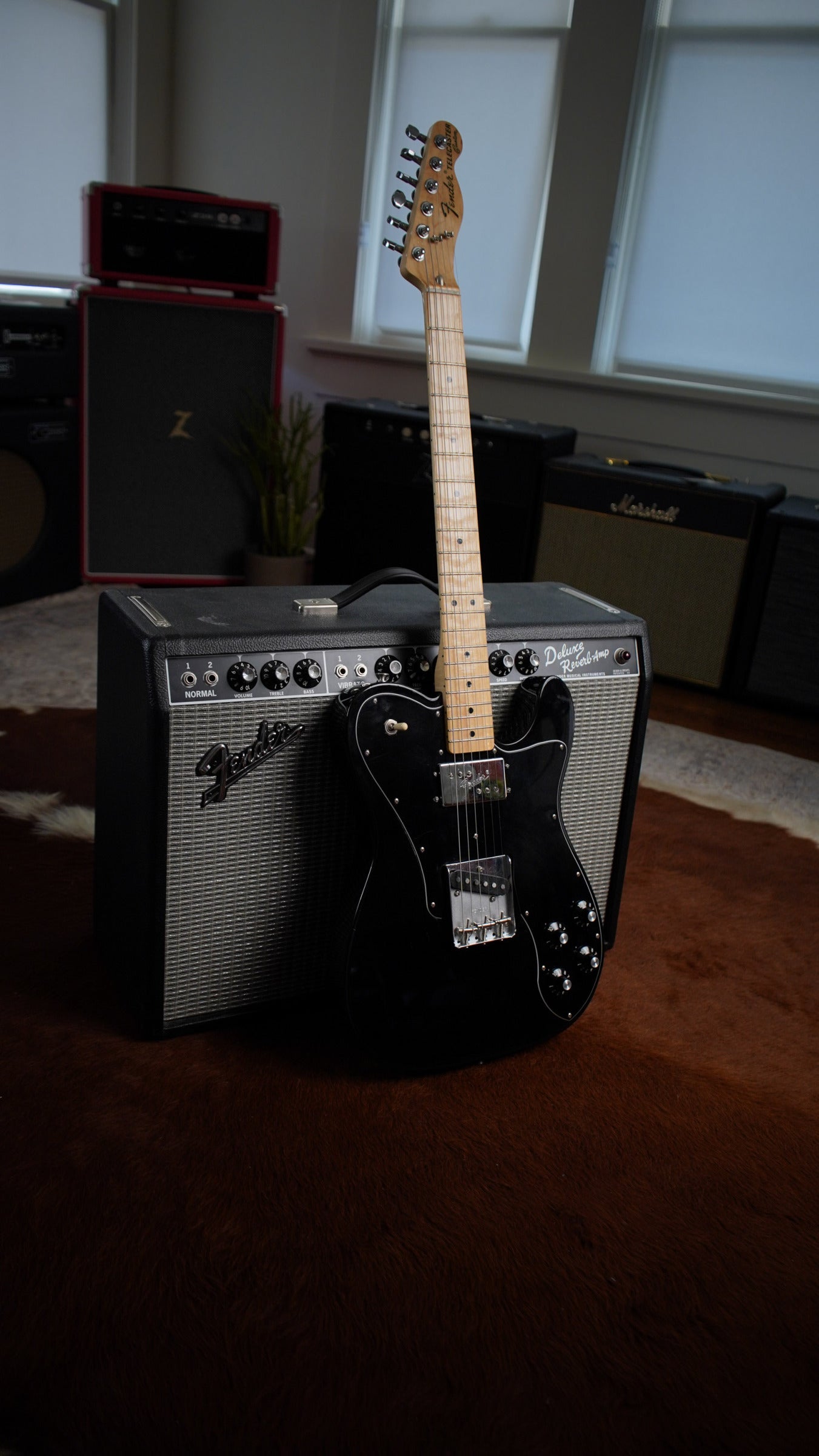 Fender Classic Series '72 Telecaster Custom in Black - 2017