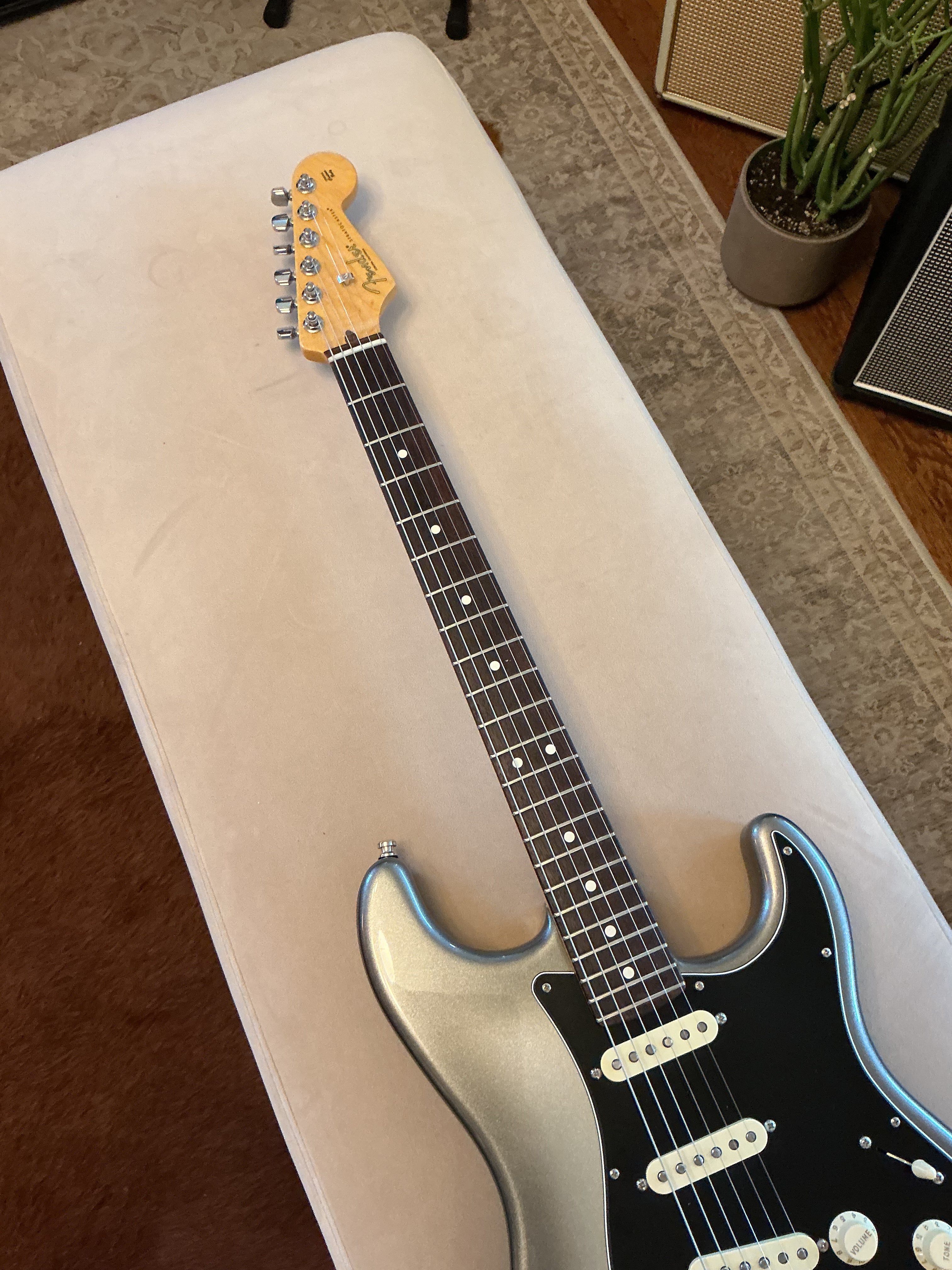 Fender American Professional II Stratocaster with Rosewood Fingerboard in Mercury Burst - 2021