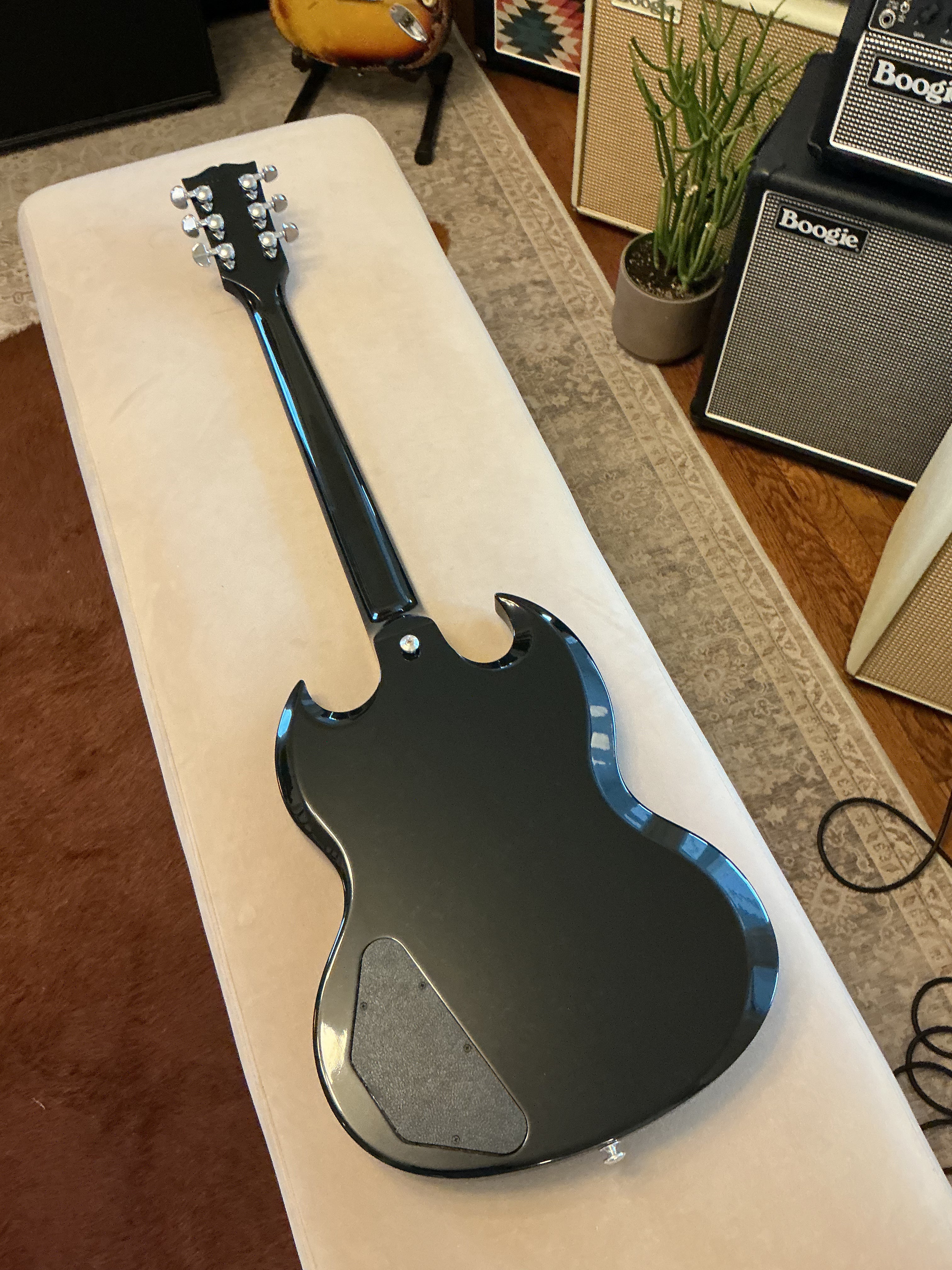 Gibson 61' Reissue SG in Black with Upgraded Tuners - 2018