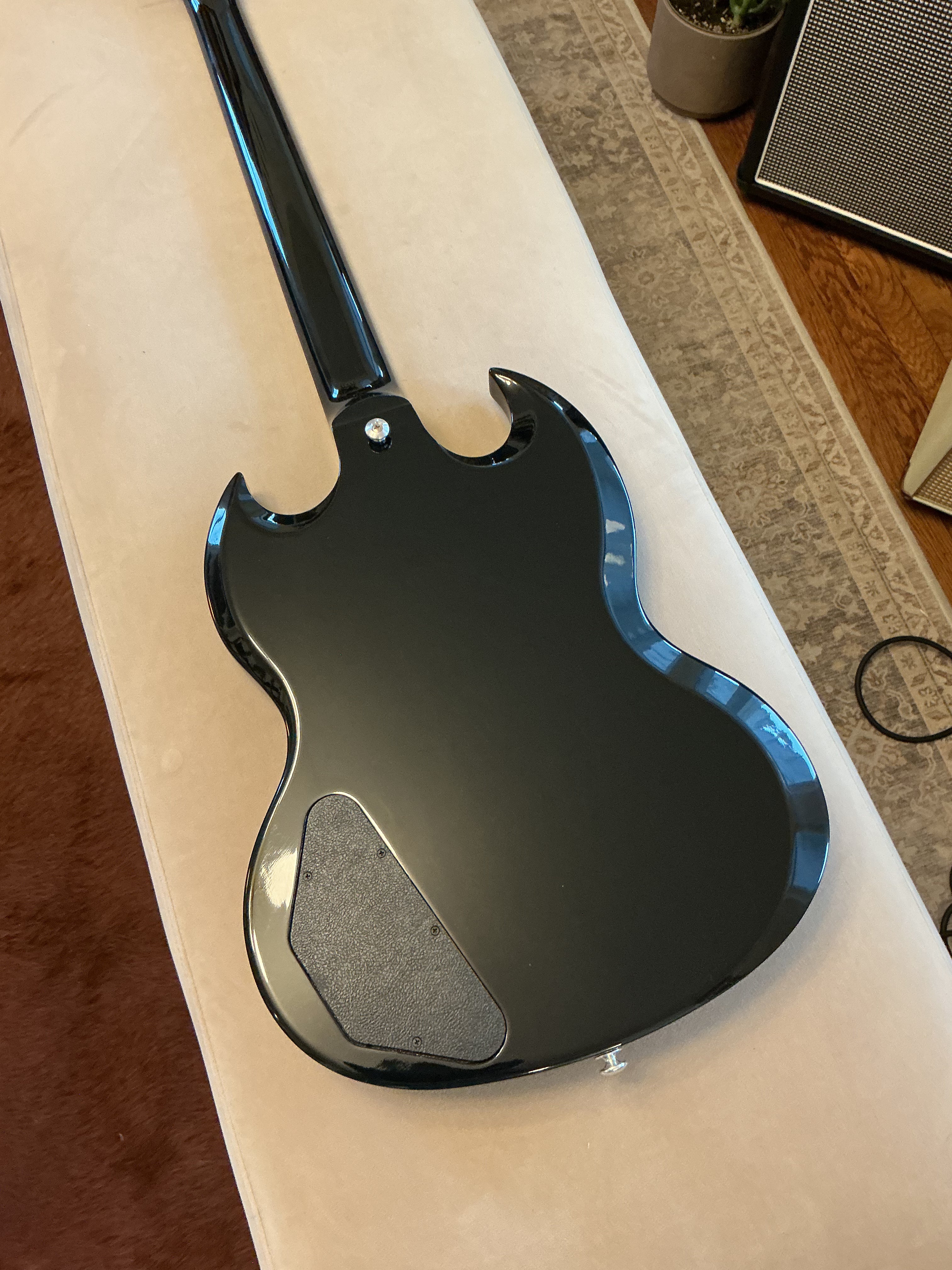 Gibson 61' Reissue SG in Black with Upgraded Tuners - 2018