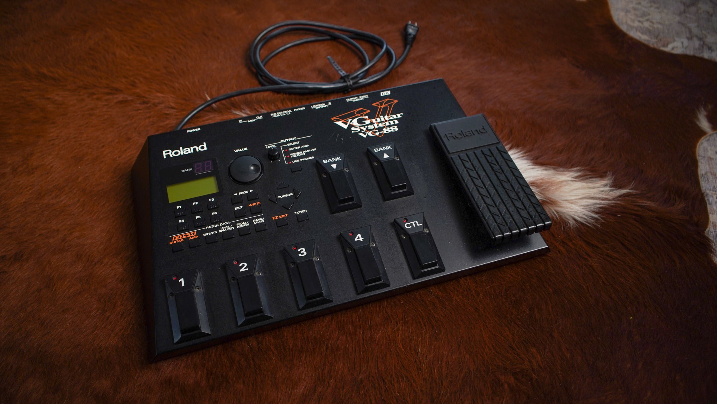 Roland VG-88 Guitar System
