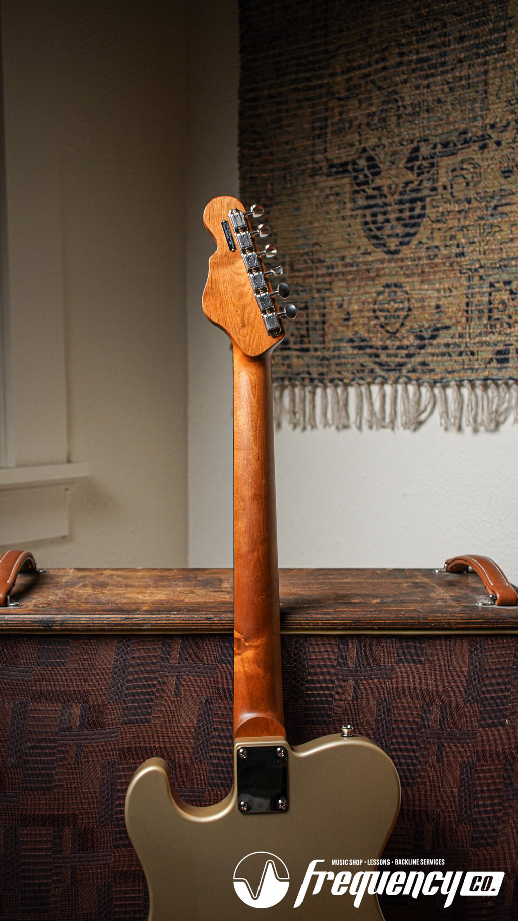 Veritas Custom Guitars Texas Miracle Custom in Shoreline Gold